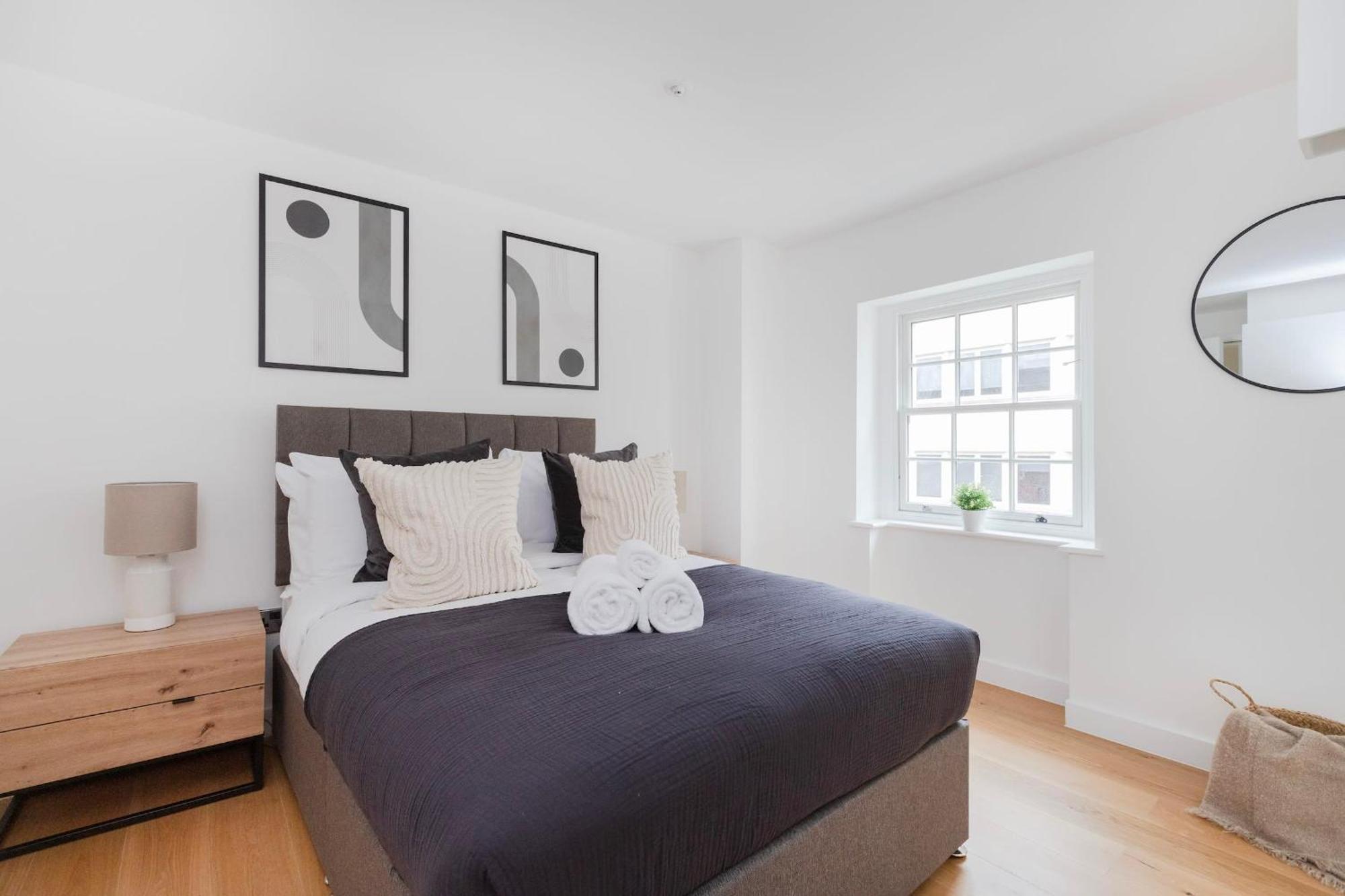 Fitzrovia & Soho - 2Br With Balcony - Cityapartmentstay London Eksteriør bilde