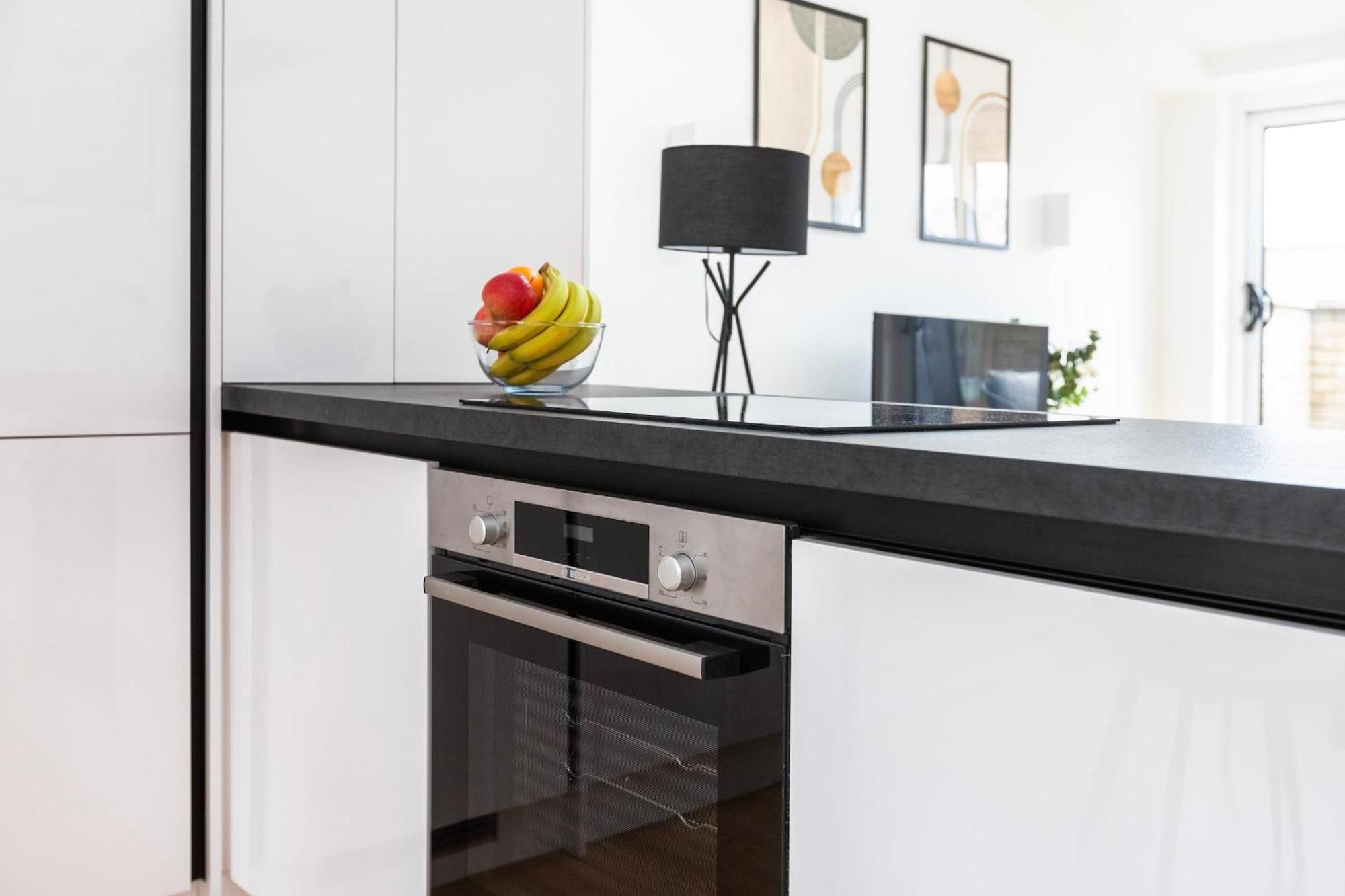 Fitzrovia & Soho - 2Br With Balcony - Cityapartmentstay London Eksteriør bilde