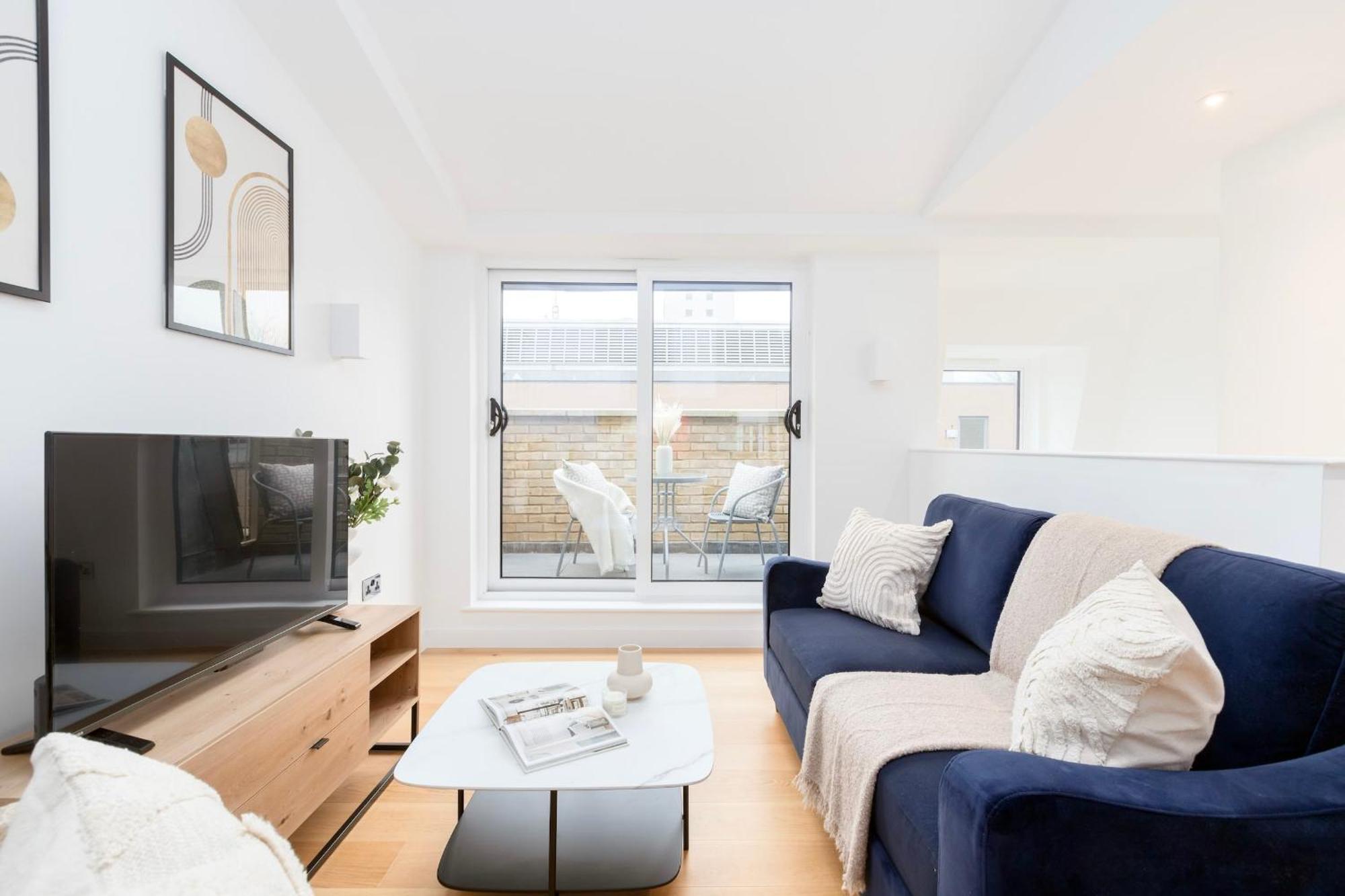 Fitzrovia & Soho - 2Br With Balcony - Cityapartmentstay London Eksteriør bilde